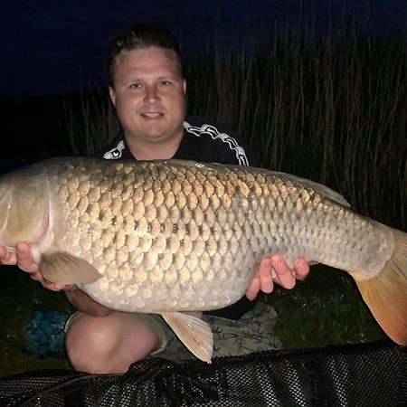 Lakeside Fishing Lodges Boston Eksteriør billede